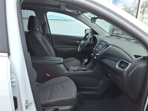 Used 2022 Chevrolet Equinox LT image 19