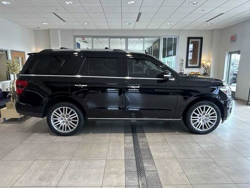 Certified 2023 Ford Expedition Limited AWD/4WD image 2