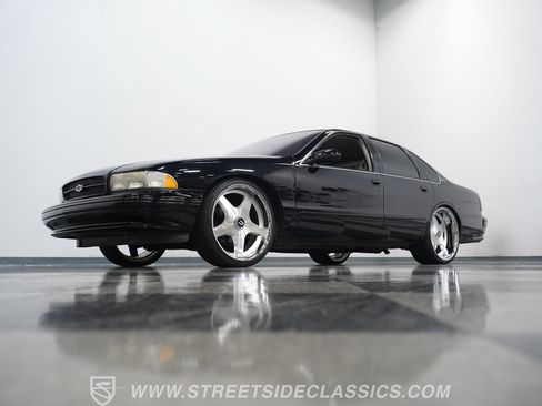 Used 1996 Chevrolet Impala SS RWD image 21