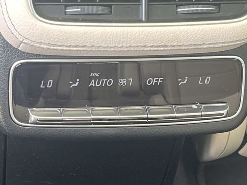 Certified 2023 Mercedes-Benz GLS 450 4MATIC image 16