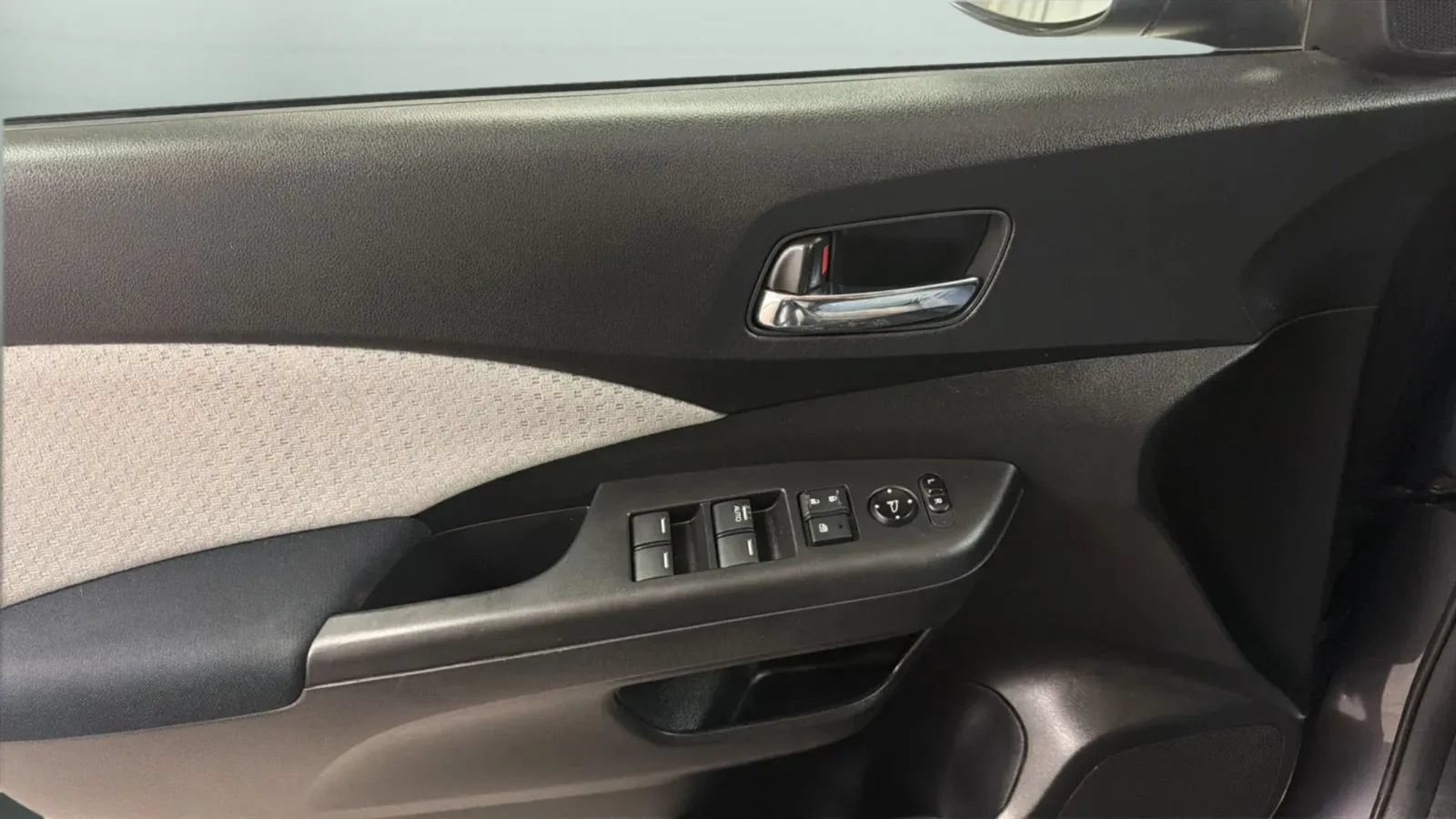 Used 2015 Honda CR-V EX image 17