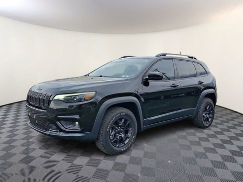 Used 2022 Jeep Cherokee Latitude AWD/4WD image 6