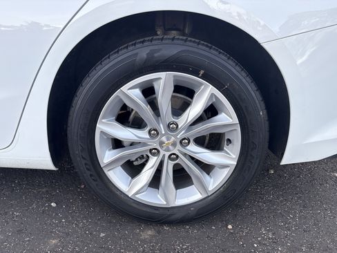 Used 2023 Chevrolet Malibu LT image 12