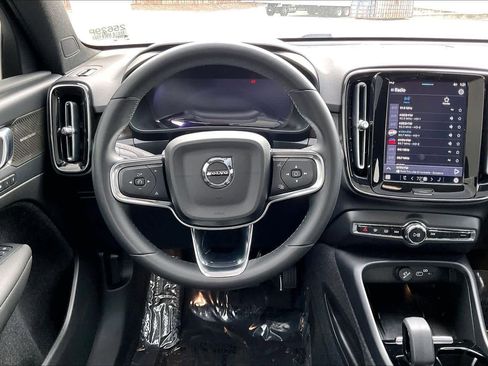 Used 2023 Volvo C40 P8 Recharge Ultimate w/ Protection Package Premier image 8