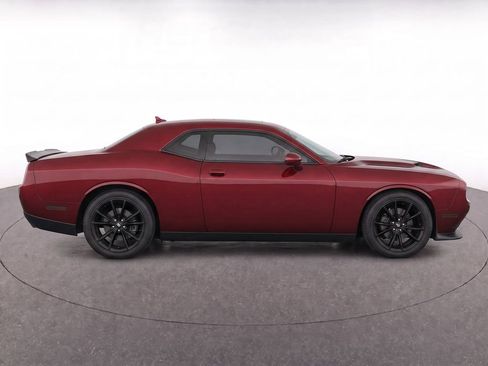 Used 2017 Dodge Challenger R/T Plus RWD image 2