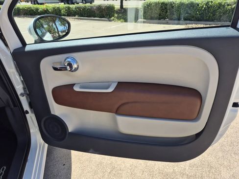 Used 2019 FIAT 500 Lounge FWD image 18