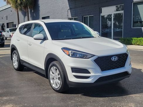 Used 2021 Hyundai Tucson SE FWD image 3