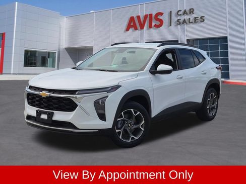 Used 2025 Chevrolet Trax LT w/ LT Convenience Package FWD image 1
