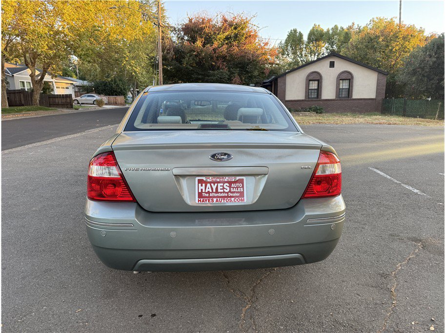 Used 2005 Ford Five Hundred SEL FWD image 4