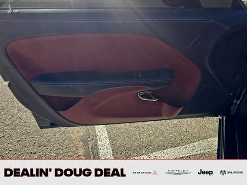 Used 2023 Dodge Challenger SRT Hellcat image 11