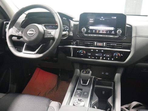 New 2025 Nissan Pathfinder SV w/ Cargo Package image 19