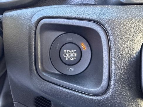 New 2026 Jeep Gladiator Sport image 28