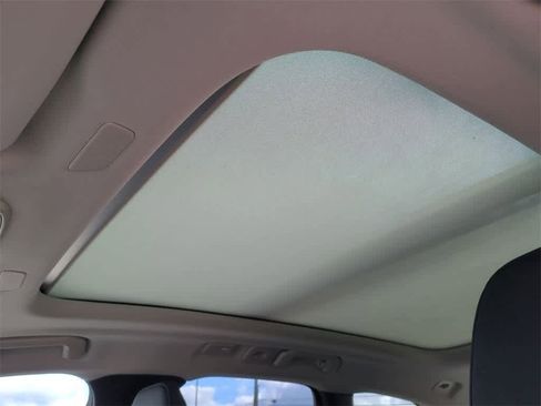 Used 2026 Volvo XC60 B5 Plus w/ Protection Package Premier image 18