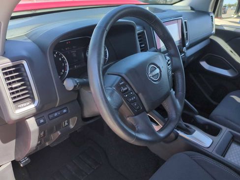 Used 2022 Nissan Frontier SV image 10