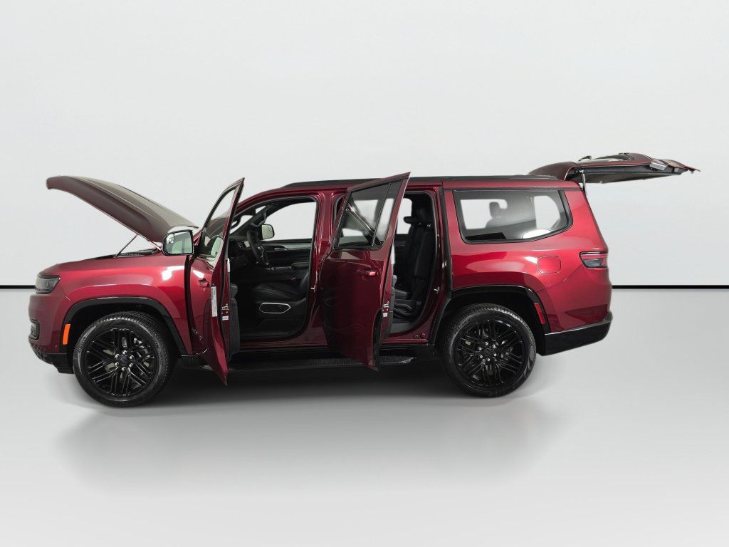 New 2025 Jeep Wagoneer Series II w/ HD Trailer Tow Package AWD/4WD image 11