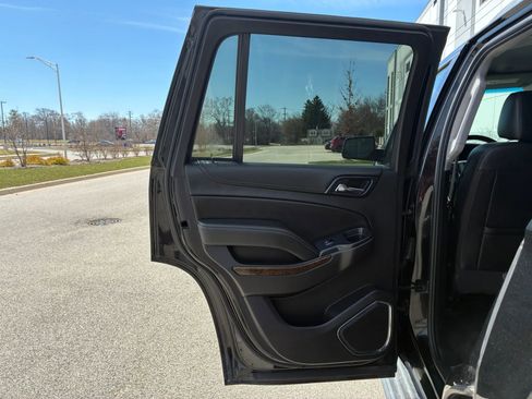 Used 2017 Chevrolet Tahoe LT w/ Luxury Package image 15