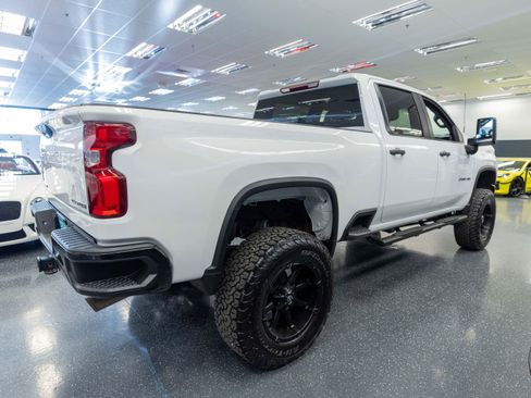 Used 2021 Chevrolet Silverado 2500 Custom w/ Custom Value Package AWD/4WD image 5
