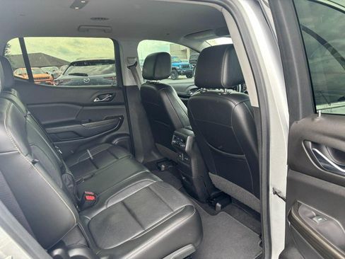 Used 2020 GMC Acadia SLT w/ Driver Alert Package II AWD/4WD image 12
