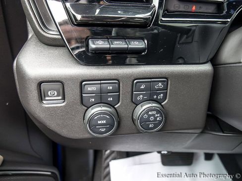 Certified 2023 Chevrolet Silverado 1500 ZR2 w/ Technology Package AWD/4WD image 34