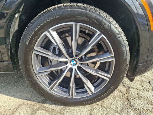 Used 2025 BMW X6 xDrive40i w/ Premium Package image 8