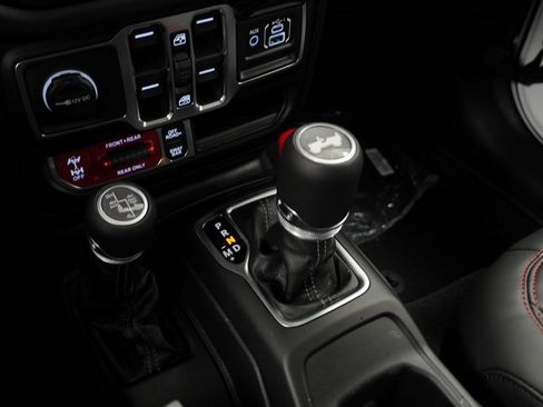 New 2026 Jeep Wrangler Unlimited Rubicon image 25