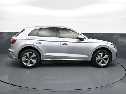 Used 2023 Audi Q5 2.0T Premium Plus w/ Premium Plus Package AWD/4WD image 8