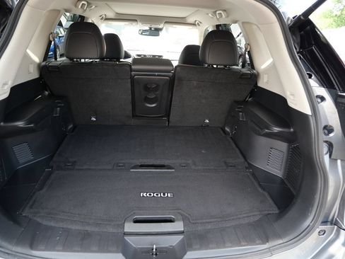 Used 2018 Nissan Rogue SL w/ Premium Package AWD/4WD image 22