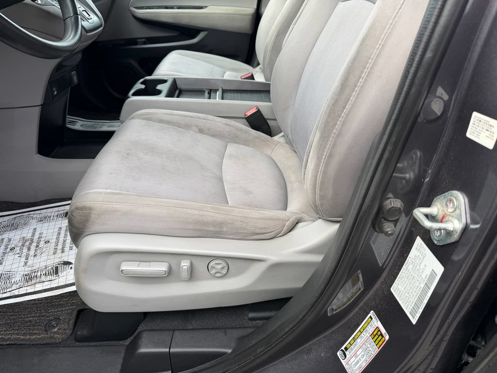 Used 2022 Honda Odyssey EX image 13