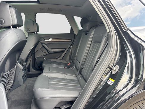 Used 2024 Audi Q5 2.0T Premium AWD/4WD image 24