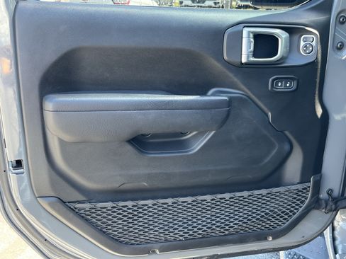 Used 2023 Jeep Wrangler Unlimited w/ Sun & Screen Package AWD/4WD image 22