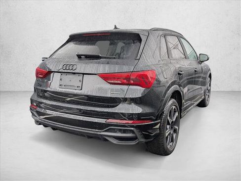 Certified 2025 Audi Q3 2.0T Premium Plus w/ Premium Plus Package image 3