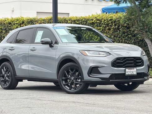 Certified 2025 Honda HR-V Sport image 2