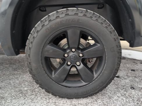 Used 2019 RAM 1500 Classic Warlock image 12