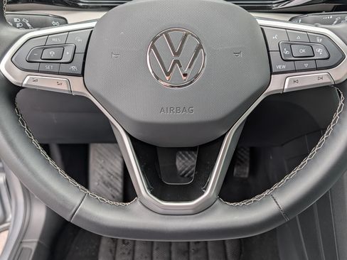Certified 2025 Volkswagen Taos S AWD/4WD image 25