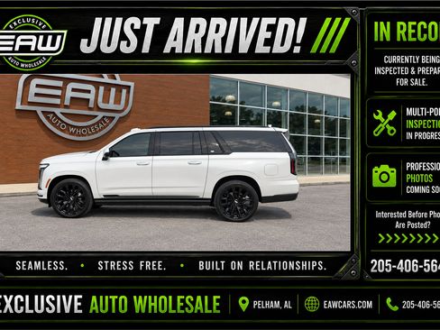 Used 2025 Cadillac Escalade ESV Sport Platinum w/ LPO, ONYX Package AWD/4WD image 1