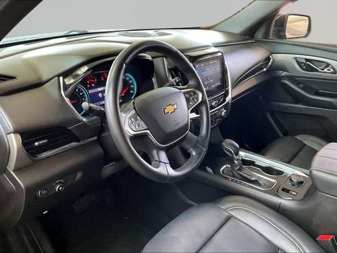 Used 2023 Chevrolet Traverse LT AWD/4WD image 12