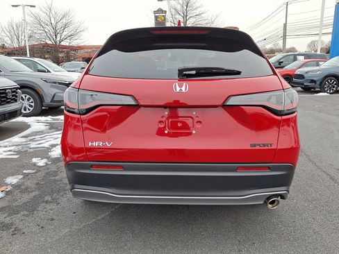 Certified 2025 Honda HR-V Sport image 5