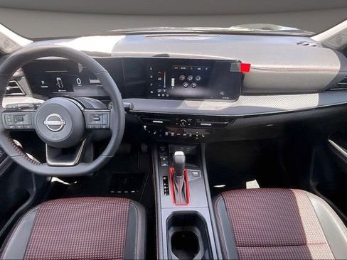 New 2026 Nissan Kicks SR w/ SR Premium Package AWD/4WD image 5