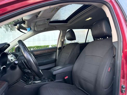 Used 2018 Subaru Outback 3.6R Limited AWD/4WD image 6