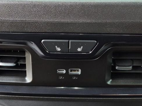 Used 2025 GMC Sierra 1500 AT4 w/ AT4 Premium Package AWD/4WD image 29