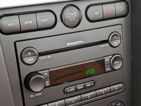 Used 2006 Ford Mustang GT image 19
