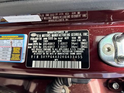 Used 2019 Kia Sorento LX w/ LX Convenience Package image 18