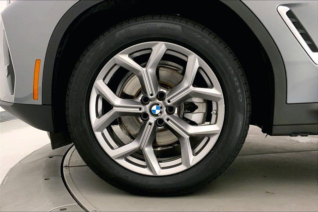 Certified 2024 BMW X3 xDrive30i w/ Premium Package AWD/4WD image 5