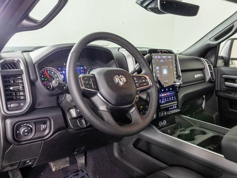 New 2027 RAM 2500 Big Horn AWD/4WD image 3