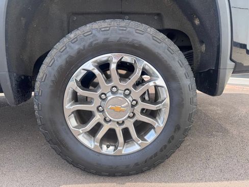 Used 2024 Chevrolet Silverado 2500 LTZ w/ LTZ Plus Package AWD/4WD image 34