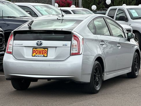 Used 2013 Toyota Prius Two FWD image 4