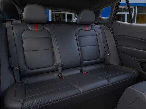 New 2026 Chevrolet Trax RS w/ Sunroof Package FWD image 17