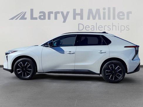 Used 2026 Toyota bZ XLE image 2