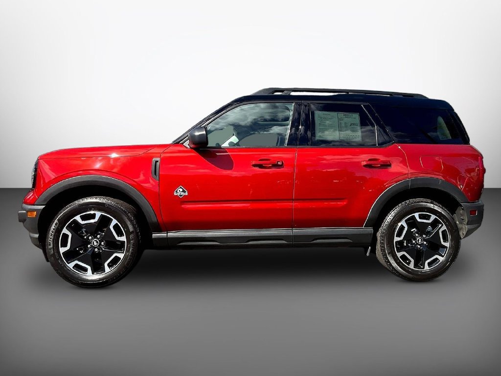 Used 2022 Ford Bronco Sport Outer Banks w/ Tech Package AWD/4WD image 4