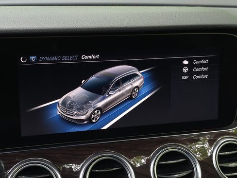 Used 2019 Mercedes-Benz E 450 4MATIC Wagon w/ Premium Package image 50